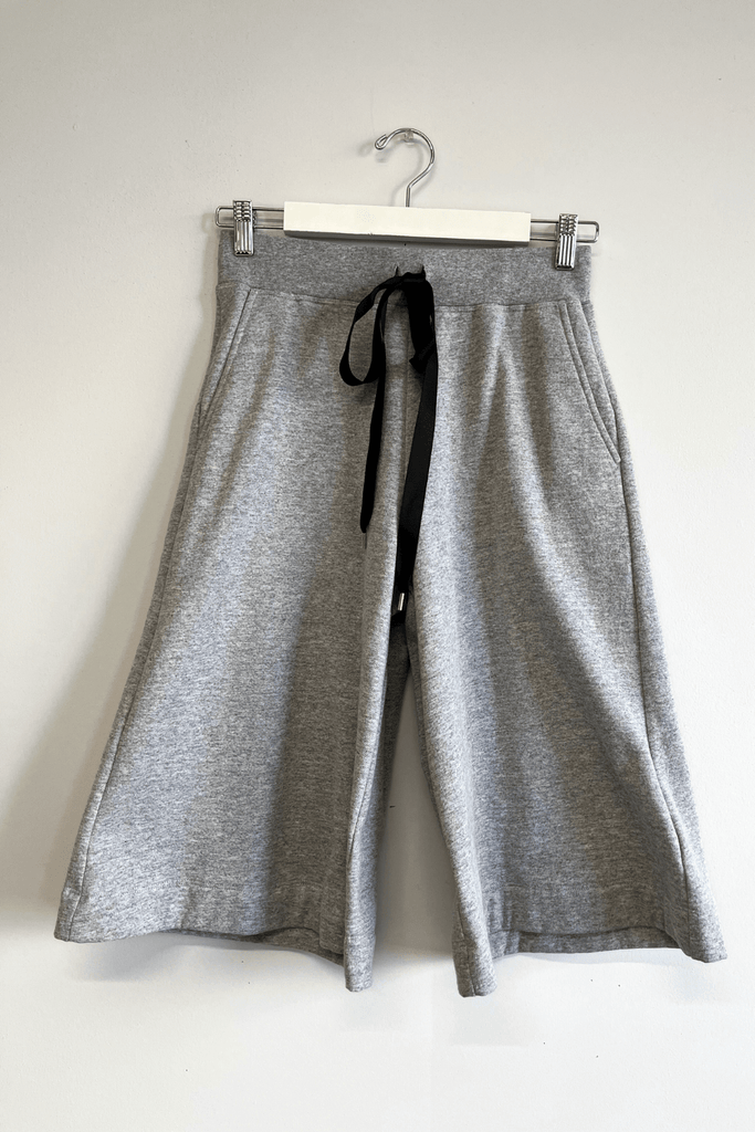 Eliza Faulkner Designs Inc. Pants S Sample Fleece Short Grey cotton